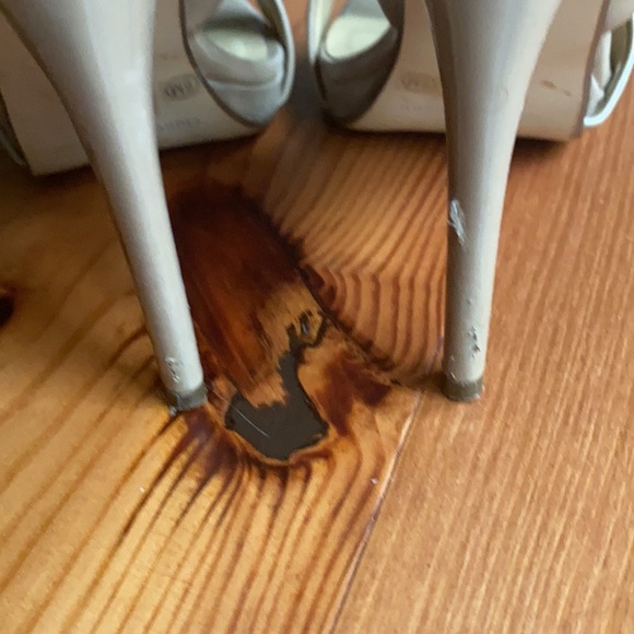 Chinese Laundry patent leather heels size 6 - Picture 4 of 4